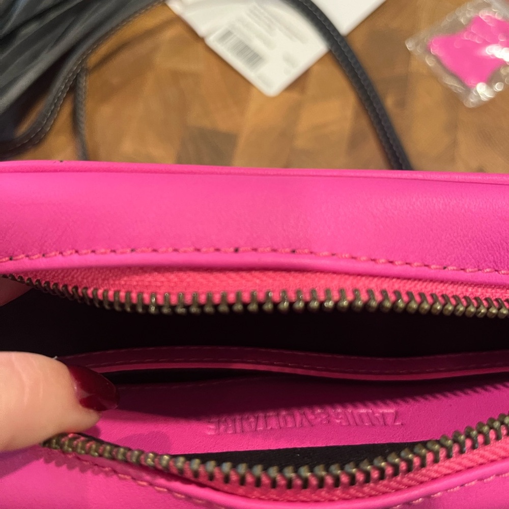 BNWT Zadig Xs Boxy Neon purse
dust bag included
Tags and swatch included - Picture 5 of 7